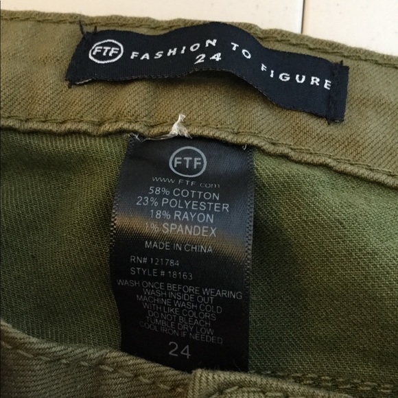 Fashion To Figure Plus Size 24 Skinny Denim Jeans - Picture 4 of 8